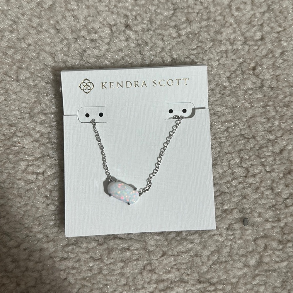 Kendra Scott Necklace